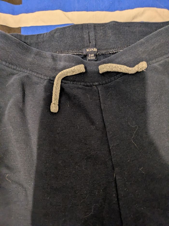 4  pantalons garçons 12ans - photo numéro 3
