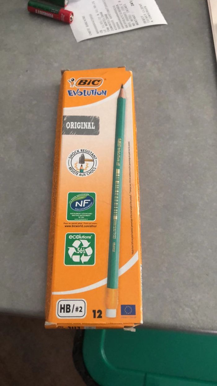 Crayons de papier Bic HB