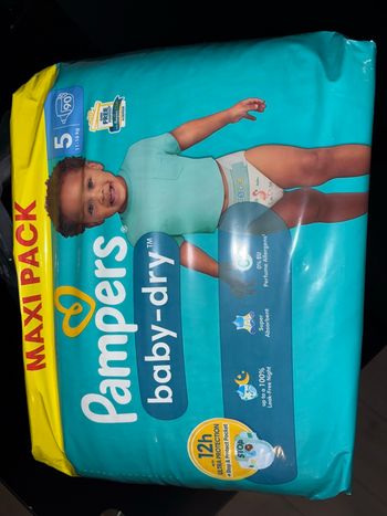 90 couches pampers T5 