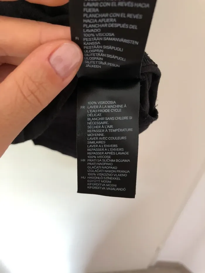 Débardeur noir tête de mort H&M taille S - photo numéro 4