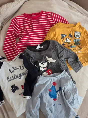 Lot 5 t-shirts 1 an manches longues