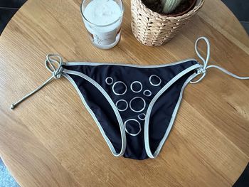 Bas de maillot de bain noir Body One taille M