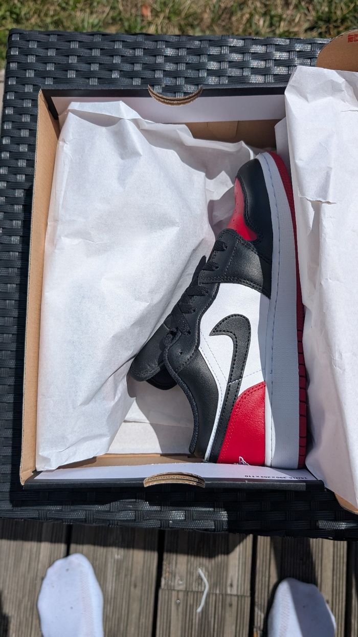 Air Jordan 1 Low Bred Toe Enfant GS taille 38.5 - photo numéro 8