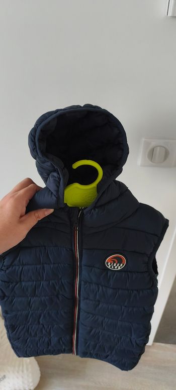Veste sans manche 8 ans