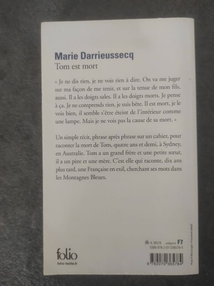 Tom est mort Marie Darrieussecq Folio 2009 - photo numéro 3