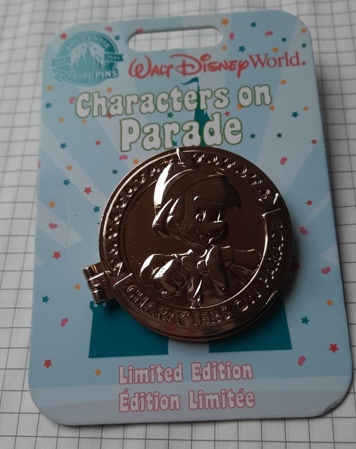 Pins Disney pinocchio - photo numéro 2