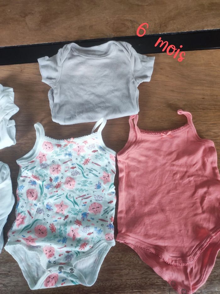 Lot 7 bodies 6 mois
