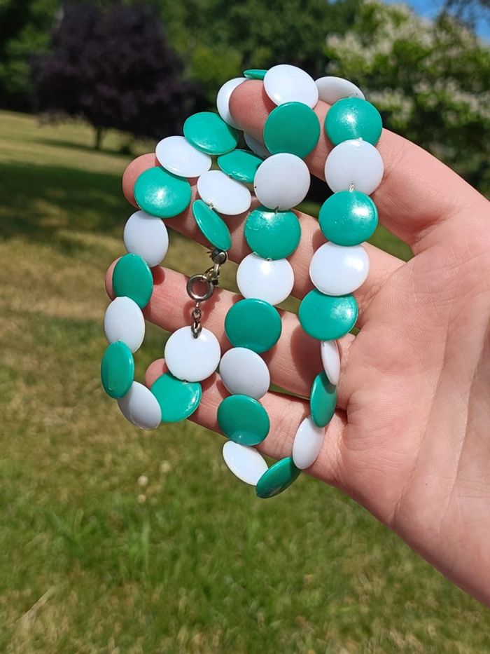 Collier vintage en plastique - photo numéro 2