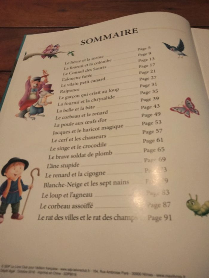 Livre intitulé histoires fables et contes LLC - photo numéro 2