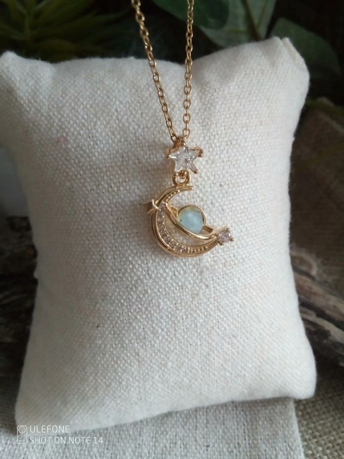 Collier lune étoilée pierre aigue marine