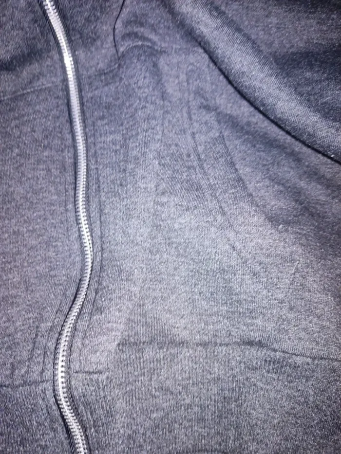 Veste a capuche taille s - photo numéro 5