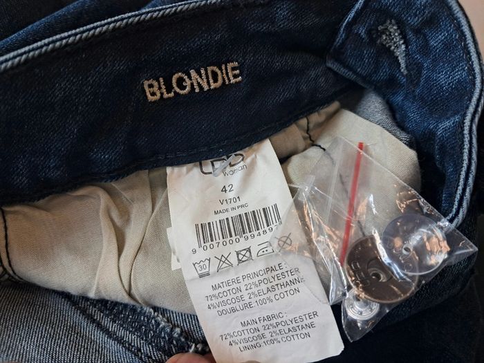 Les petites bombes jean T.42 neuf - photo numéro 9