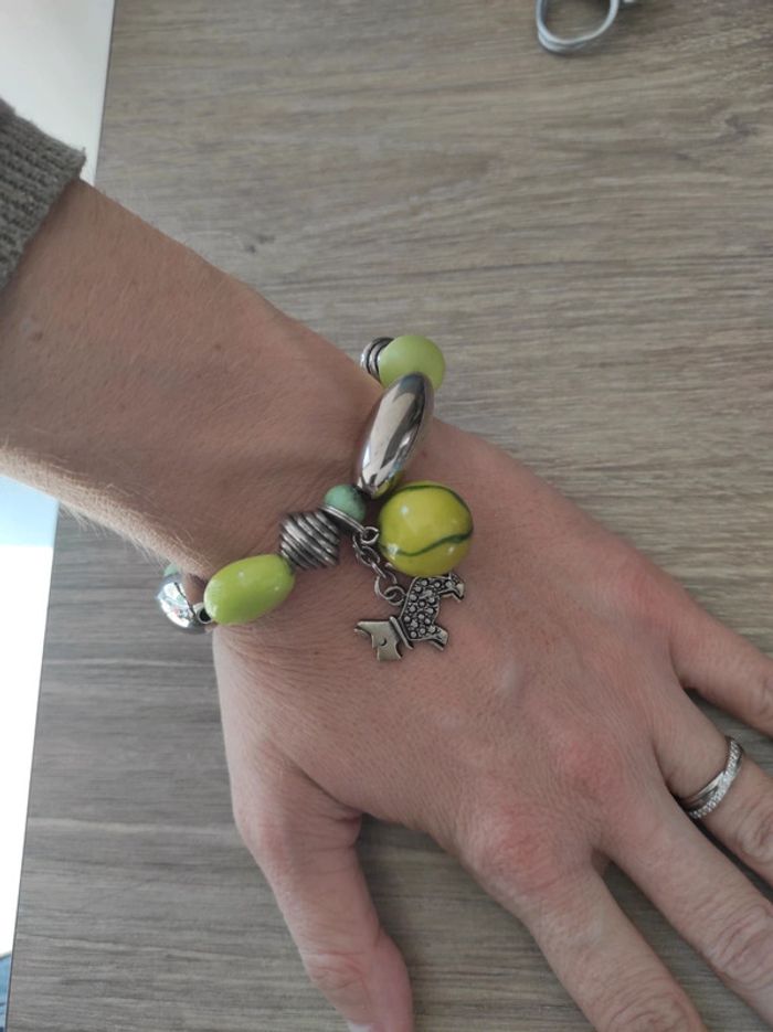 Bracelet vert pomme - photo numéro 2