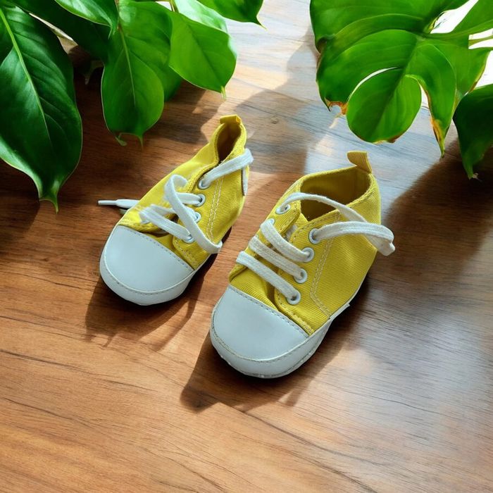 ๐ฅ Jolis chaussons jaunes pour bรฉbรฉ ๐ฅ