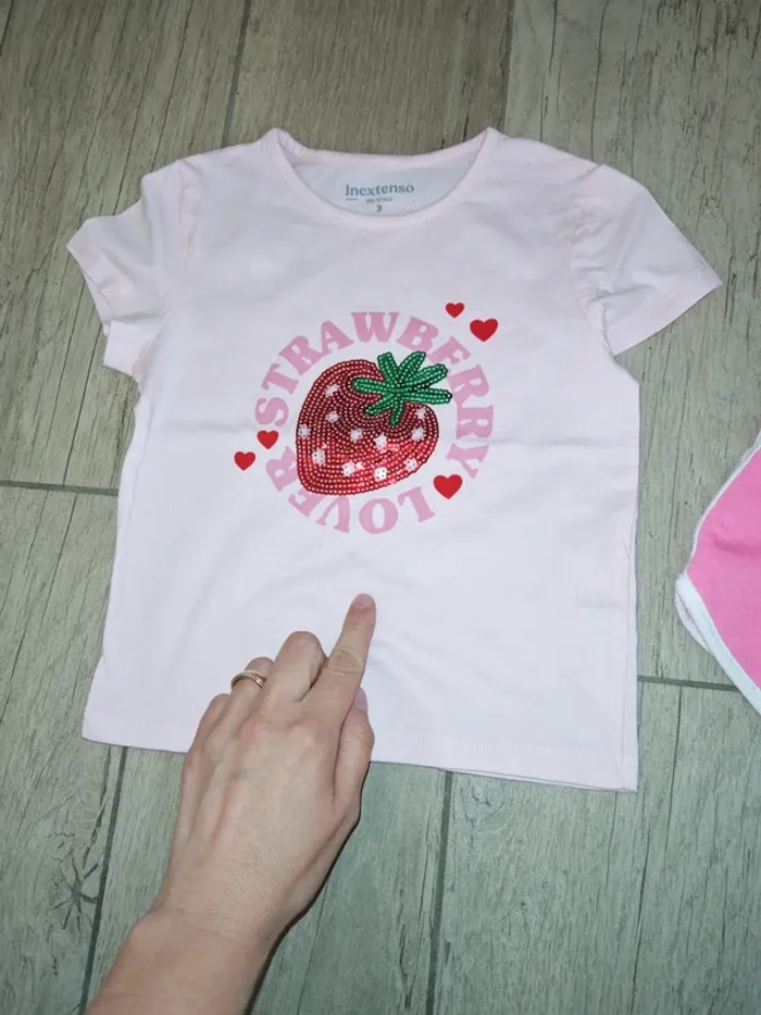 Ensemble short et t-shirt rose fraise 3 ans - photo numéro 5