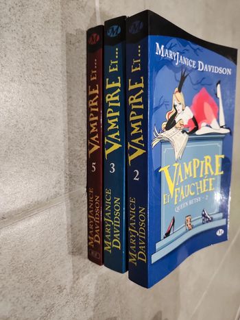 Lot de 3 livres : Queen Betsy