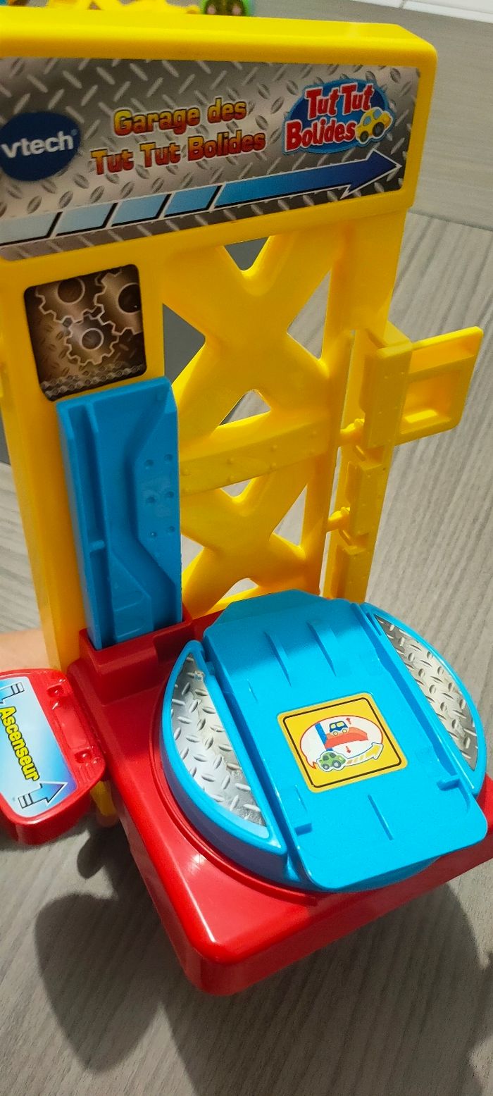 Garage interactif VTech tut tut bolides - photo numéro 2