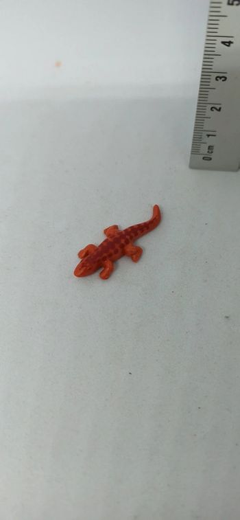 Petit lézard salamandre orange playmobil