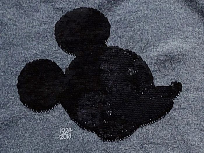 Sweet gris avec motif Mickey. Garçon ou fille/femme taille S. Marque Disney - photo numéro 4