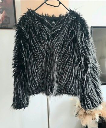 Veste chaude fausse fourrure