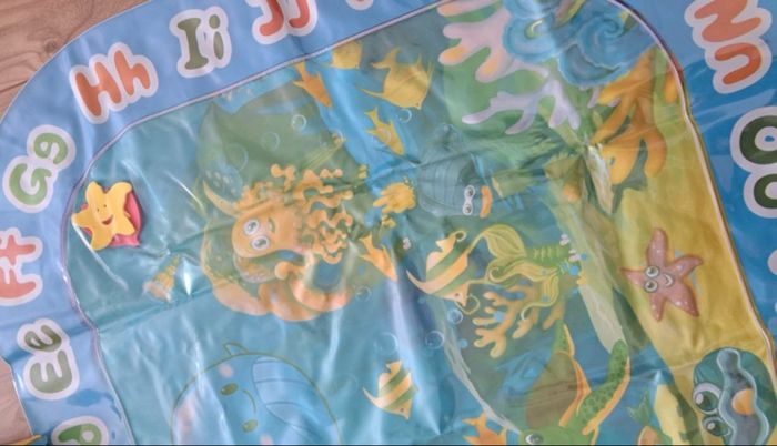 Tapis d’eau pour bébé - photo numéro 3