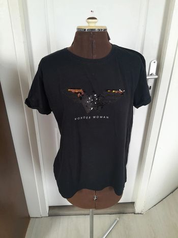 Tee shirt large à sequins Wonder woman
