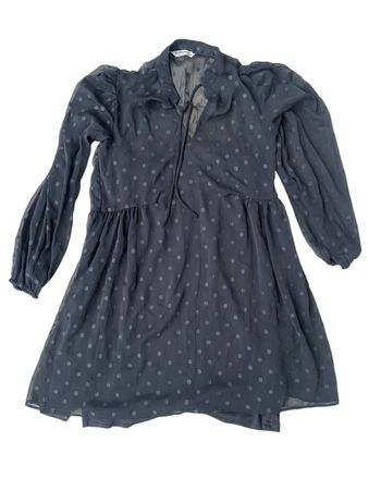 Robe noire en transparence Stradivarius taille M