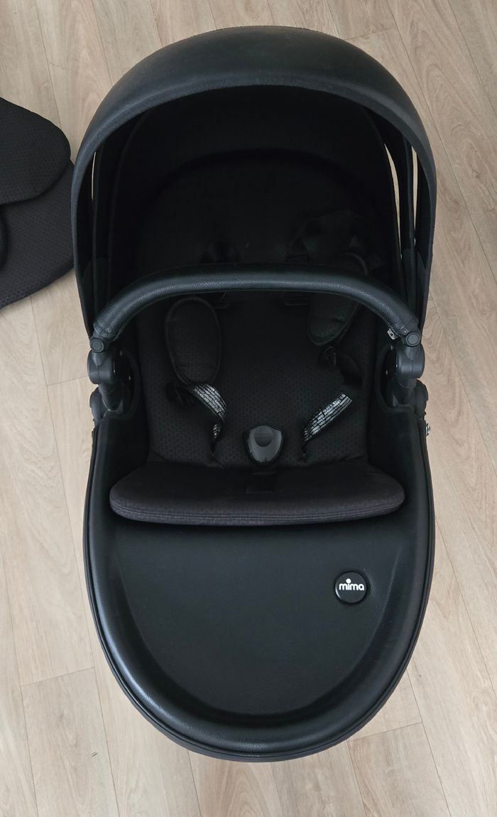 Poussette Mima Xari complète – État impeccable + accessoires - photo numéro 4