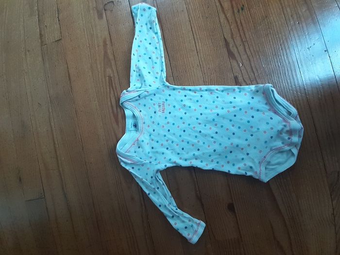 Body neuf 12 mois