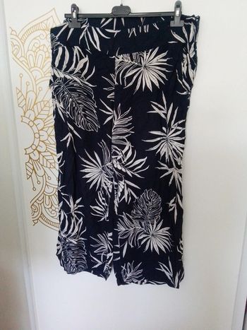 Pantalon bohème fleurs en viscose taille 48