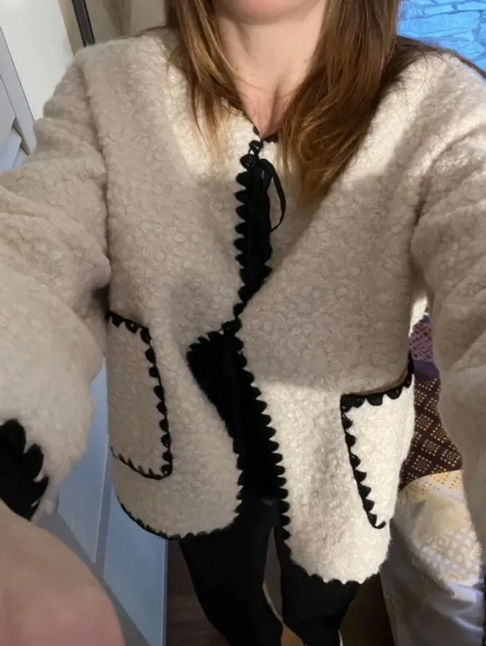Veste Femme Sherpa Crème Finitions Noires - Taille S Neuve Mi-Saison Chic - photo numéro 3