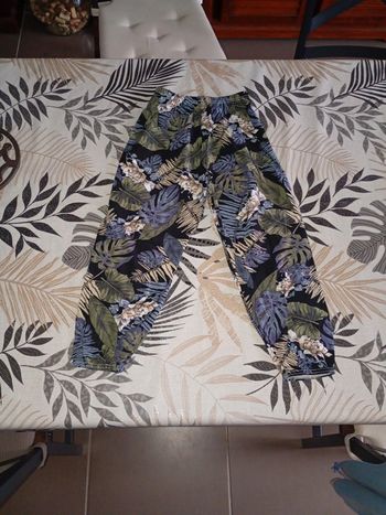 Pantalon fin et des filles motifs fleurs et fougères Shein 8 ans
