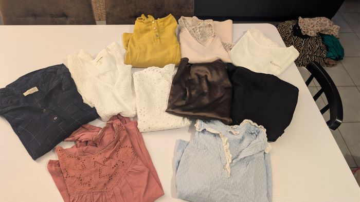Lot 10 hauts femme taille 38/40