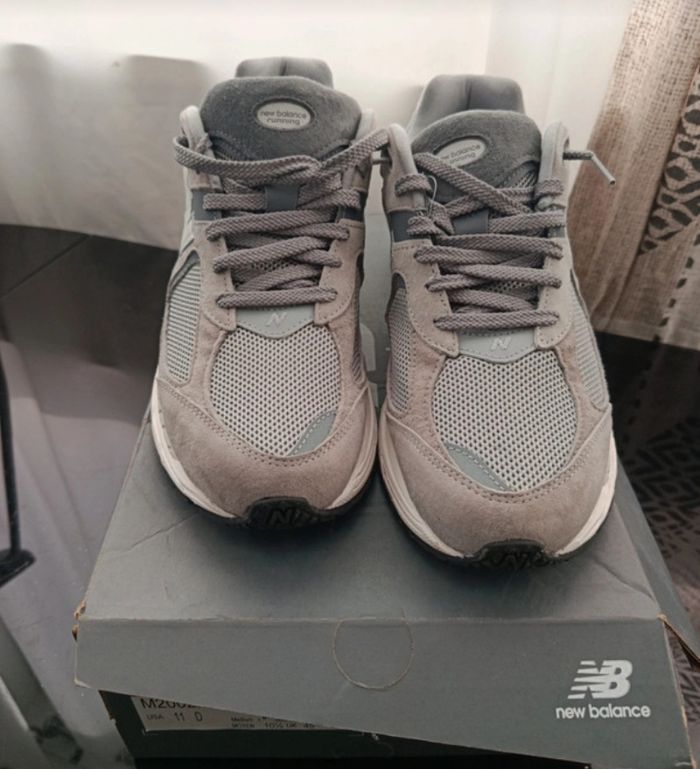 Baskets New Balance taille 45 - photo numéro 2