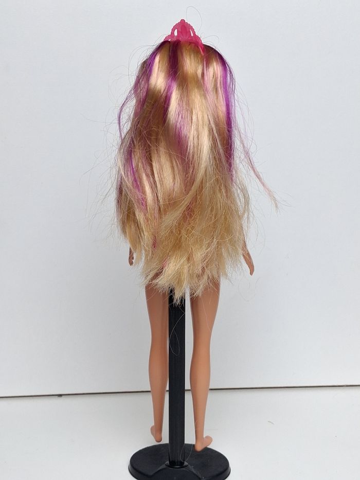 Poupée mattel Barbie Princess Dreamtopia mèche mauve gjk13 - photo numéro 5