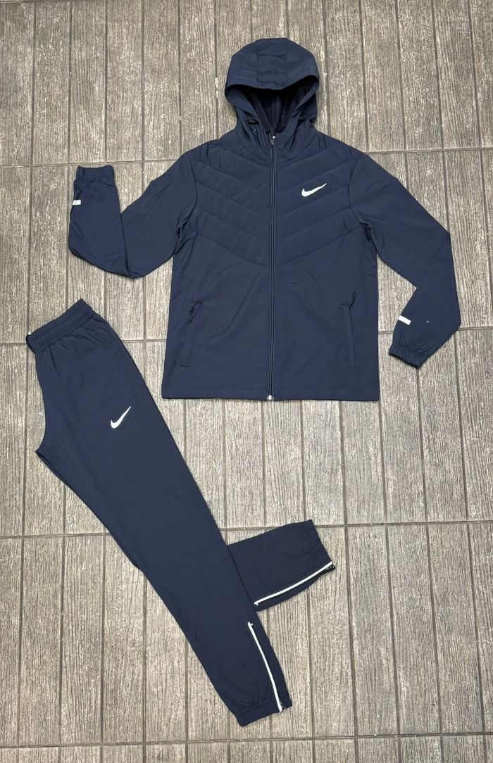 Ensemble Nike