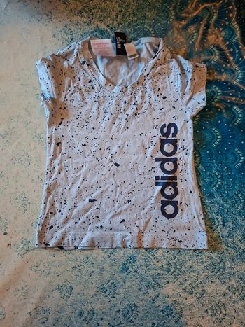 Tee-shirt Adidas 110 cm 4 ans 5 ans