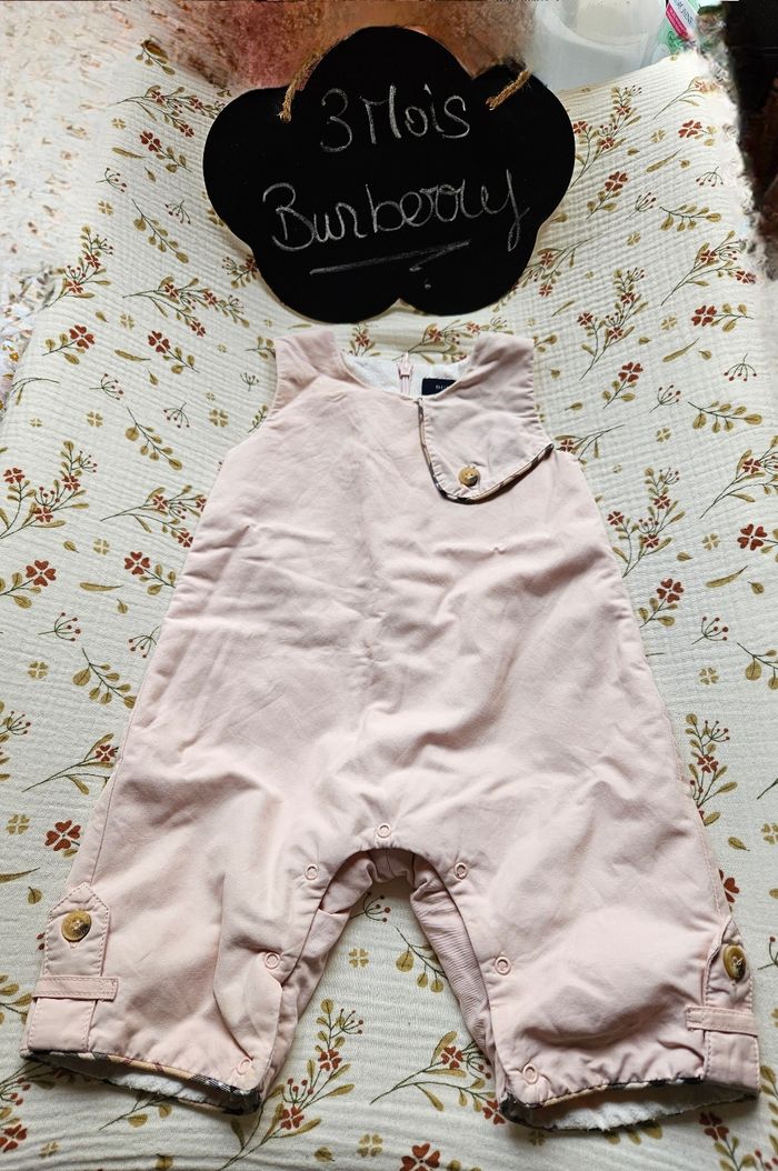 Combinaison taille 3 mois Burberry