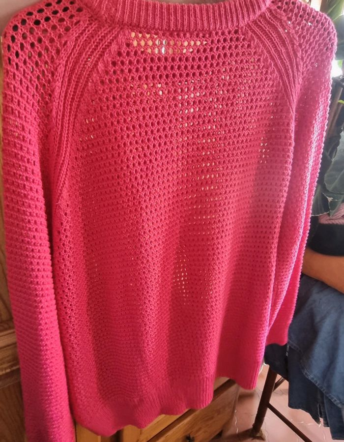 Pull rose flashi kiabi crochet 2xl neuf jamais porté sans étiquette - photo numéro 2