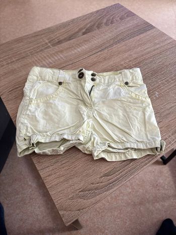 Short vert clair
