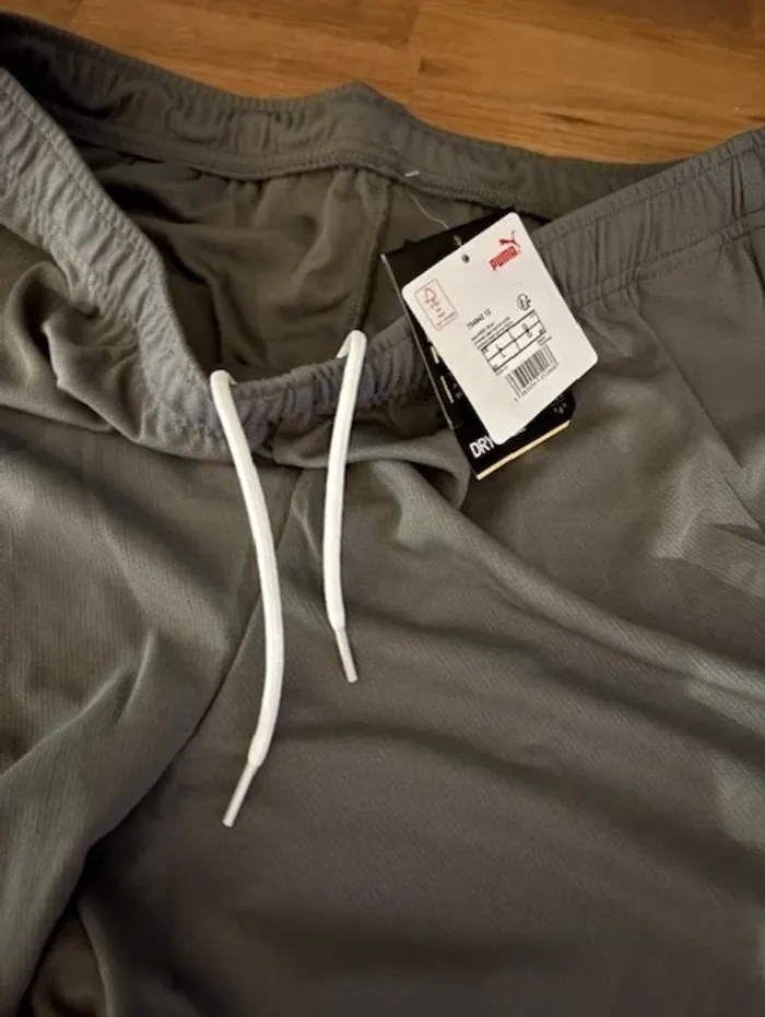 short de football puma gris taille L - photo numéro 6