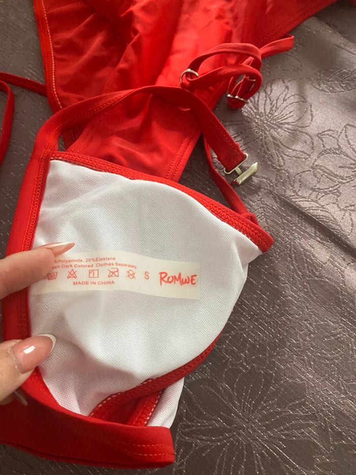 Maillot de bain rouge - photo numéro 3