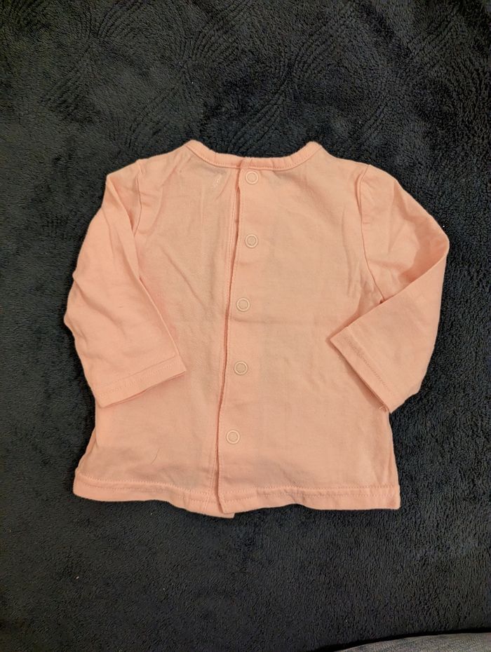 Lot t-shirts manches longues 3 mois - photo numéro 5