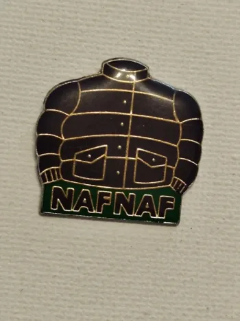 Pins doudoune naf naf vintage