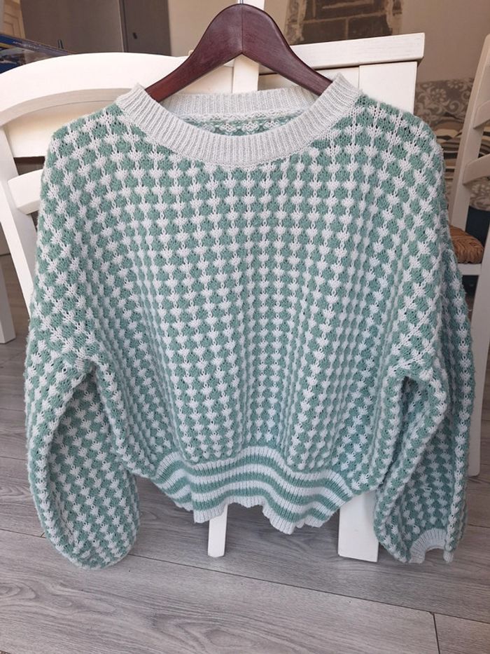 Pull vert et blanc taille 40 / 42 Shein - photo numéro 2