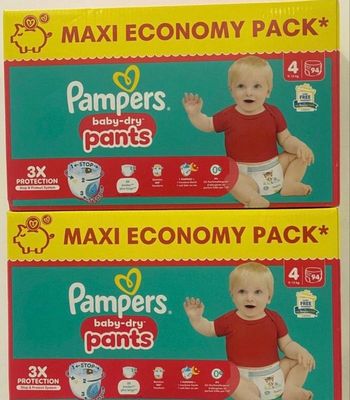 2 cartons baby pants  taille 4 