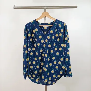 Blouse bleue à fleurs Mamouchka – imprimé pissenlits, manches longues, taille M A1067