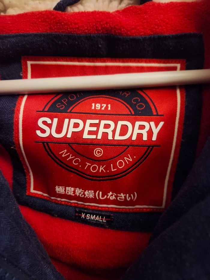 Doudoune Superdry femme tbe - photo numéro 2