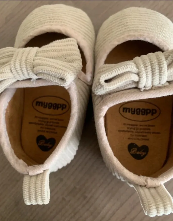 Chaussons bébé fille Mygbpp – crème à nœuds, antidérapants (taille 6-12 mois) - photo numéro 3