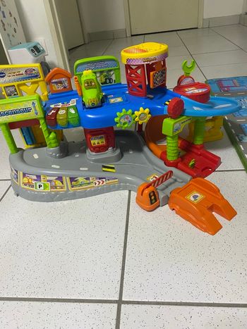 Tut tut  boildes Vtech mon premier garage en jouet 